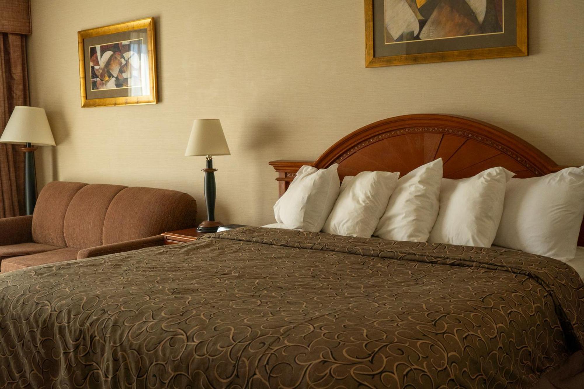 Hotel Topeka At City Center Ngoại thất bức ảnh