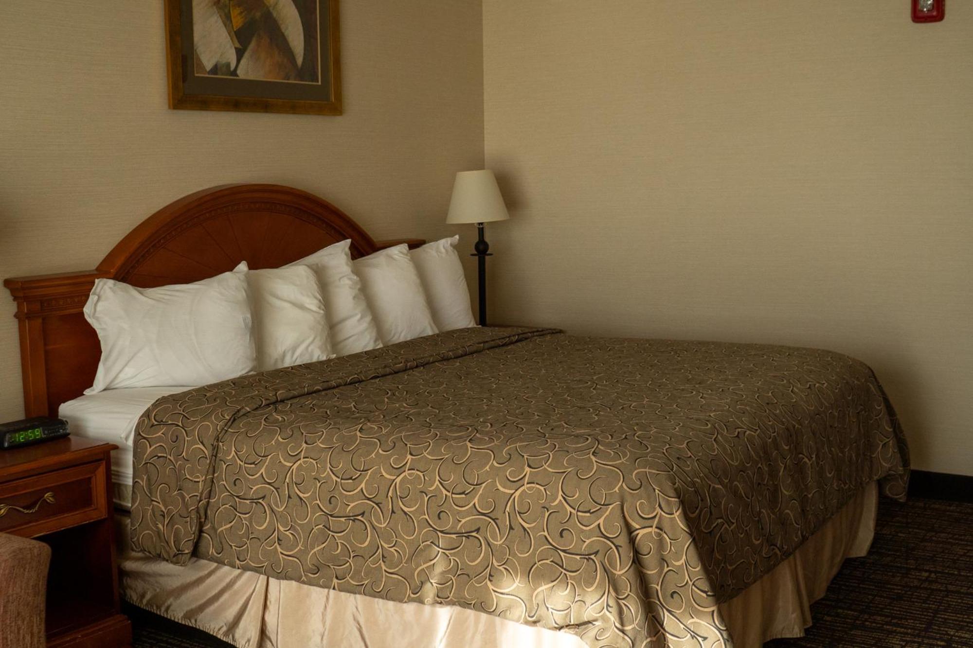 Hotel Topeka At City Center Ngoại thất bức ảnh