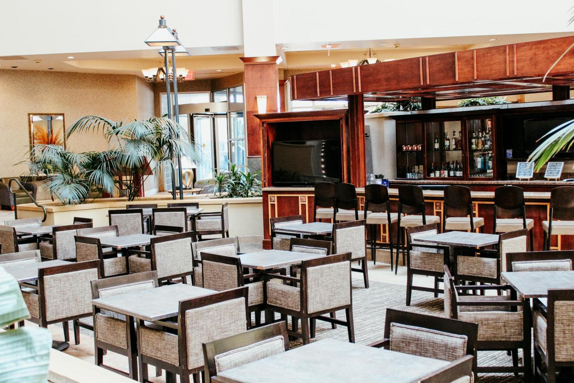 Hotel Topeka At City Center Ngoại thất bức ảnh