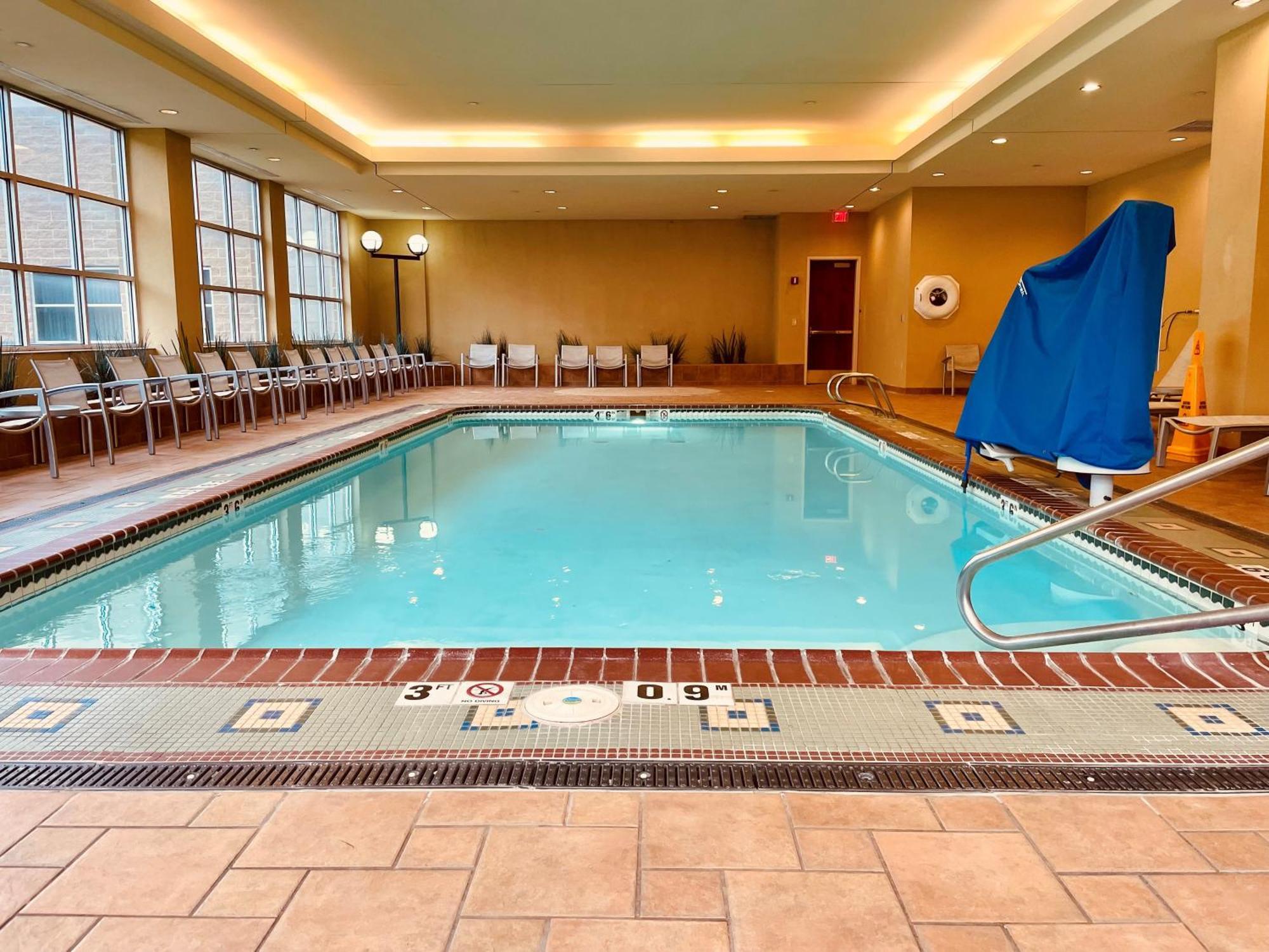 Hotel Topeka At City Center Ngoại thất bức ảnh