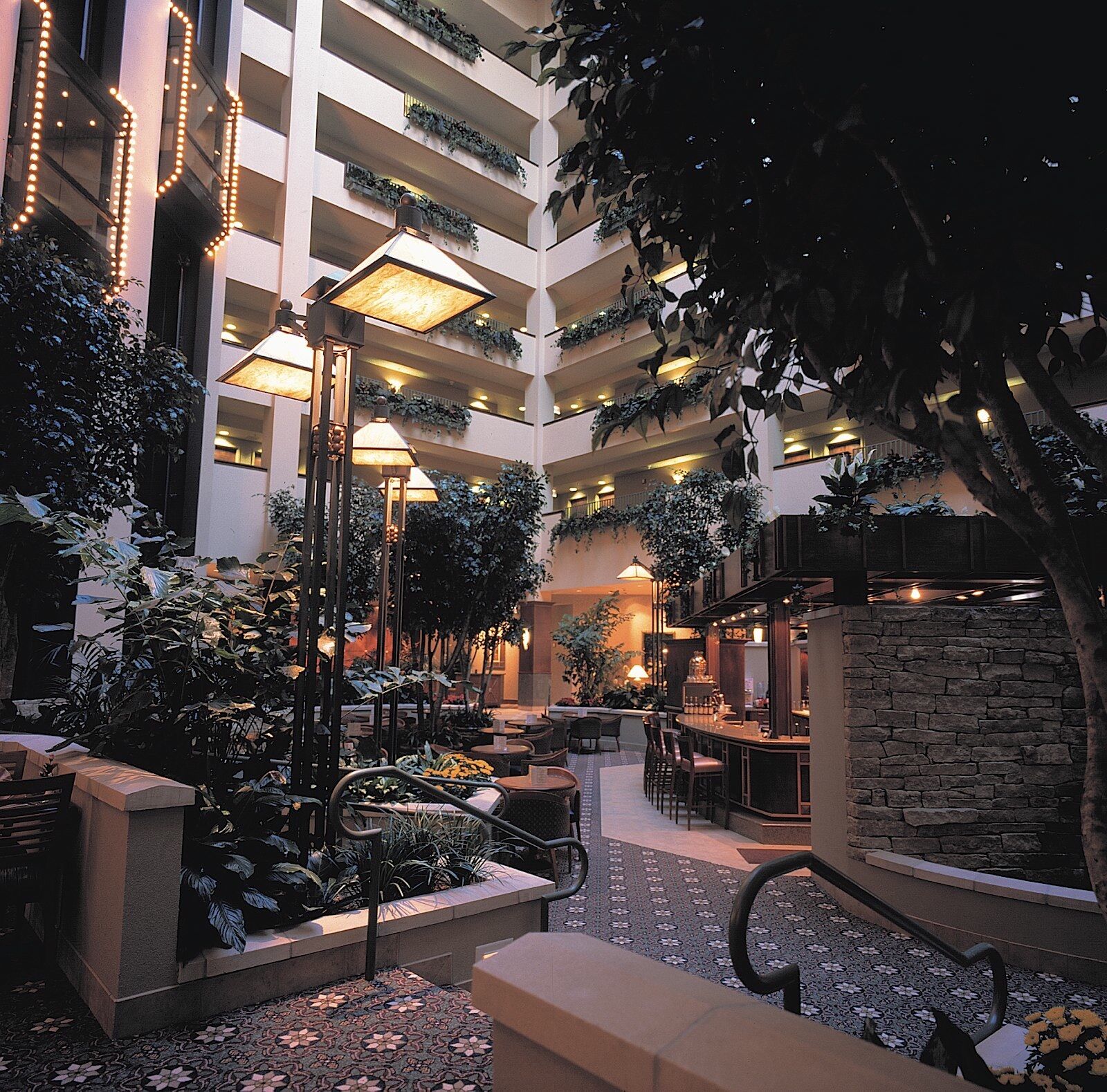 Hotel Topeka At City Center Ngoại thất bức ảnh